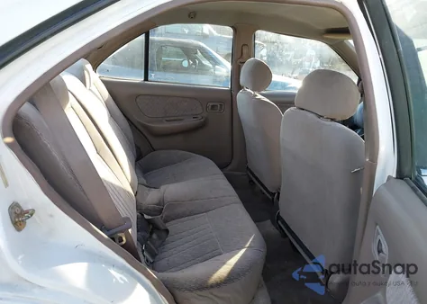 1998 Nissan Sentra Gle/Gxe/Xe z USA, uszkodzony, nr VIN 1N4AB41DXWC731958